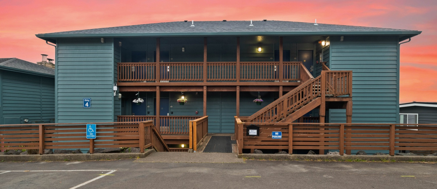 TOP HOTEL IN DEPOE BAY, OREGON